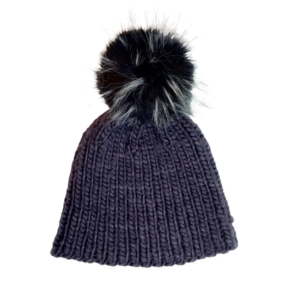 Chunky Knit Beanie‎ with Removable Oversized Pom-Pom